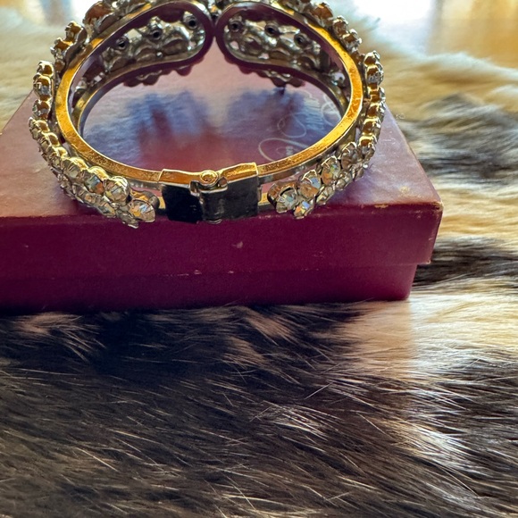 Vintage GORGEOUS Rhinestone Bracelett - Picture 8 of 8